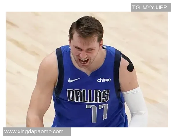 小卡爆发55分11板!韩乔生盛赞其为攻防一体战神